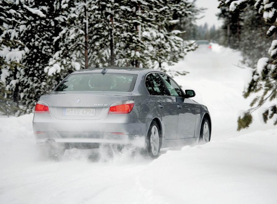  BMW 5-Series 2004 года  (фото 18 из 74)